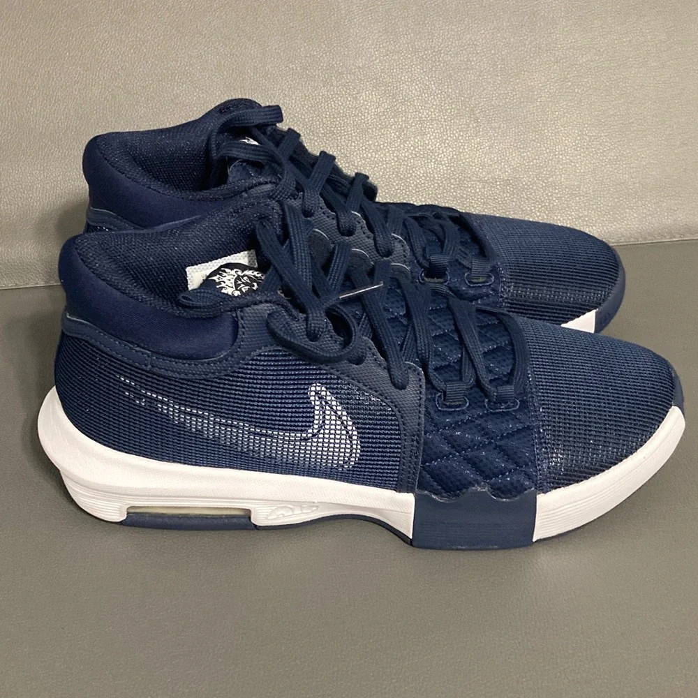 Nike LeBron Witness VIII men’s 10/womens 11.5